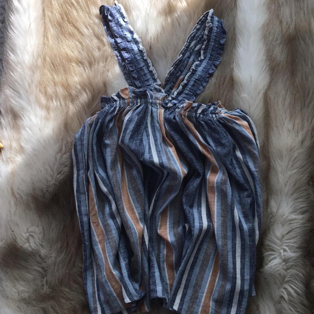 Off he shoulder, halter top